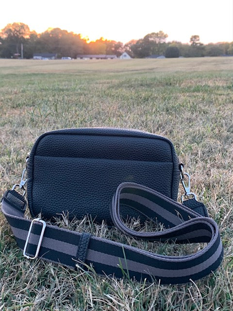 Luxury Classic Purse Wide Fabric Strap Crossbody (Black)