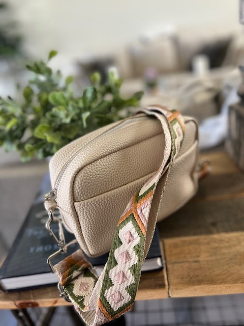 Luxury Classic Purse Wide Fabric Strap Crossbody (Cream)
