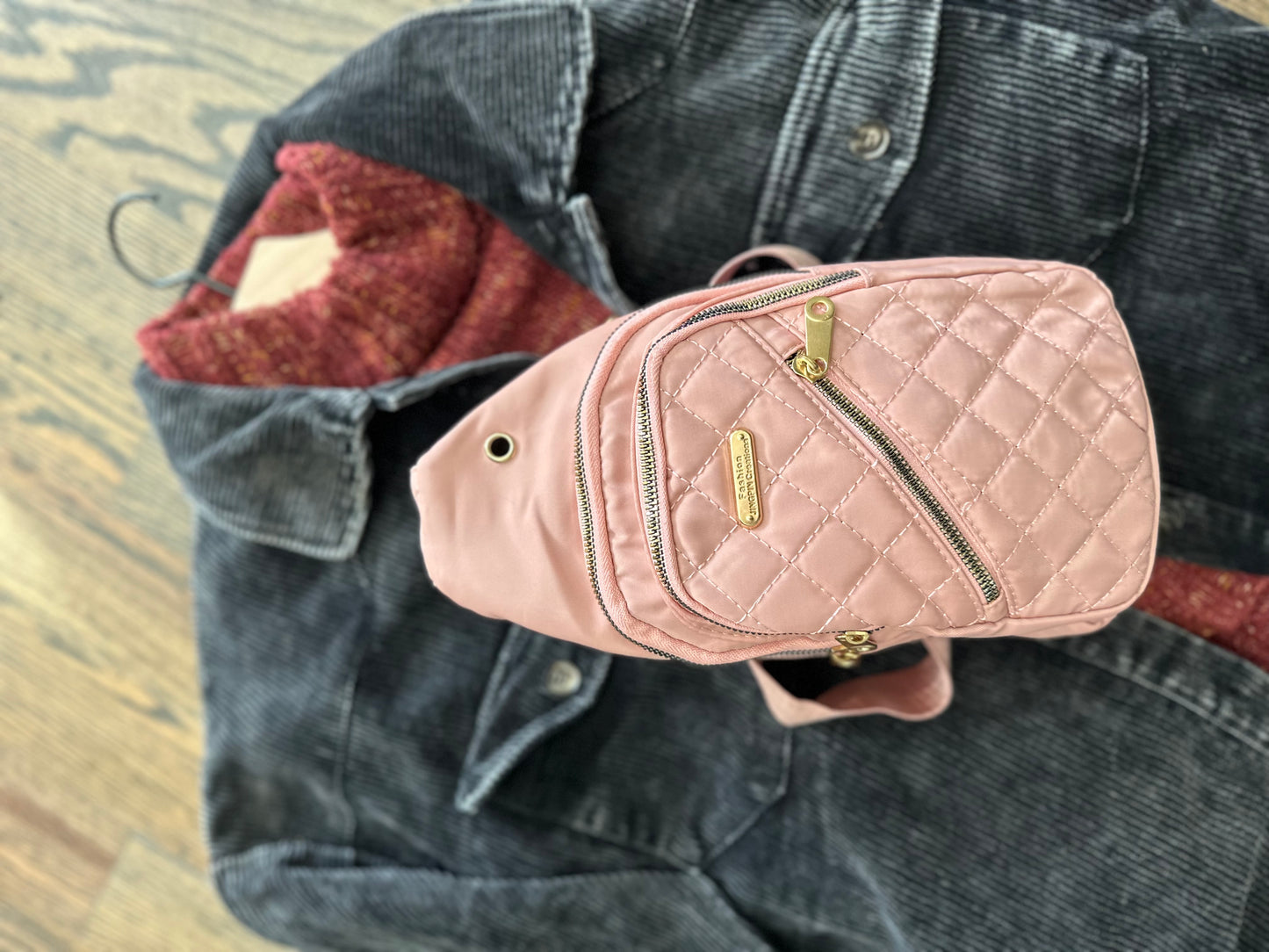 Chic Sling Bag (Soft Pink)